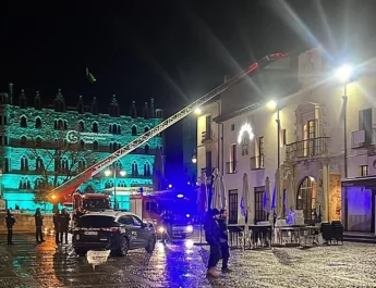 Incendio nocturno en un restaurante del centro de León reabre el debate sobre la seguridad en cocinas profesionales