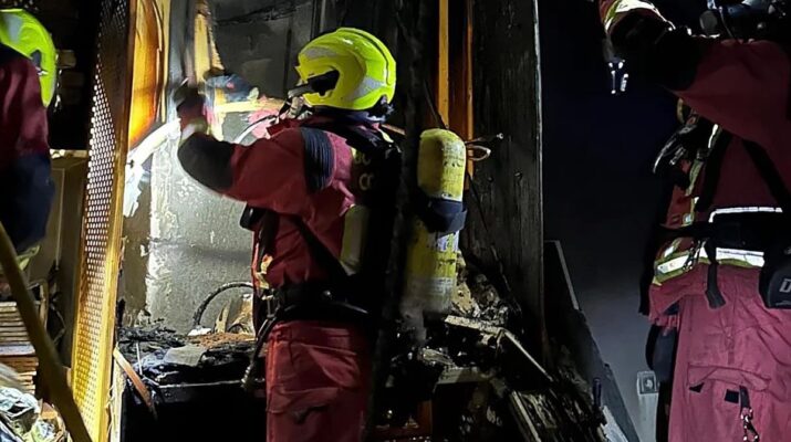 Susto nocturno en Córdoba: se declara un incendio en pleno casco histórico