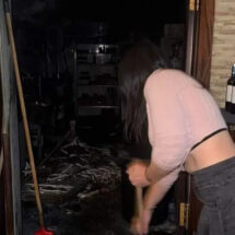 Fuego en una tapería de Ponte Caldelas: pérdidas millonarias antes de su gran fiesta. El fuego arrasó la cocina del negocio