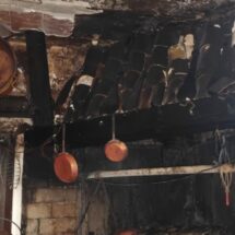 Incendio devastador obliga al cierre del histórico restaurante Casa Navarra en Mijas. Un suceso que conmociona