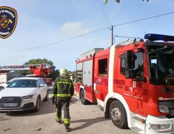Rápida actuación de los bomberos en el incendio de un restaurante de Llucmajor. Intervención eficaz y control inmediato