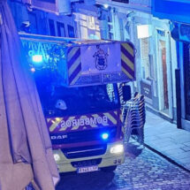 El fuego en el restaurante A Esperanza deja calcinada la cocina del local en Ferrol