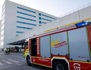 Qué ocurrió con el trabajador atendido tras el incendio de un restaurante de Torrevieja